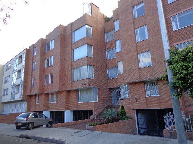 verinmuebles 670 132 VENDO APARTAMENTO SANTA ANA OCCIDENTAL