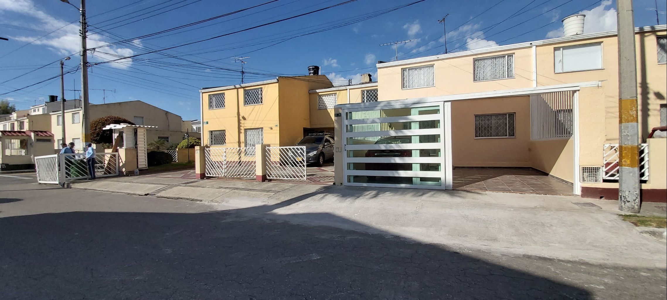 verinmuebles 670 477 Casa remodelada, 3 alcobas zona norte Nueva Villa del prado