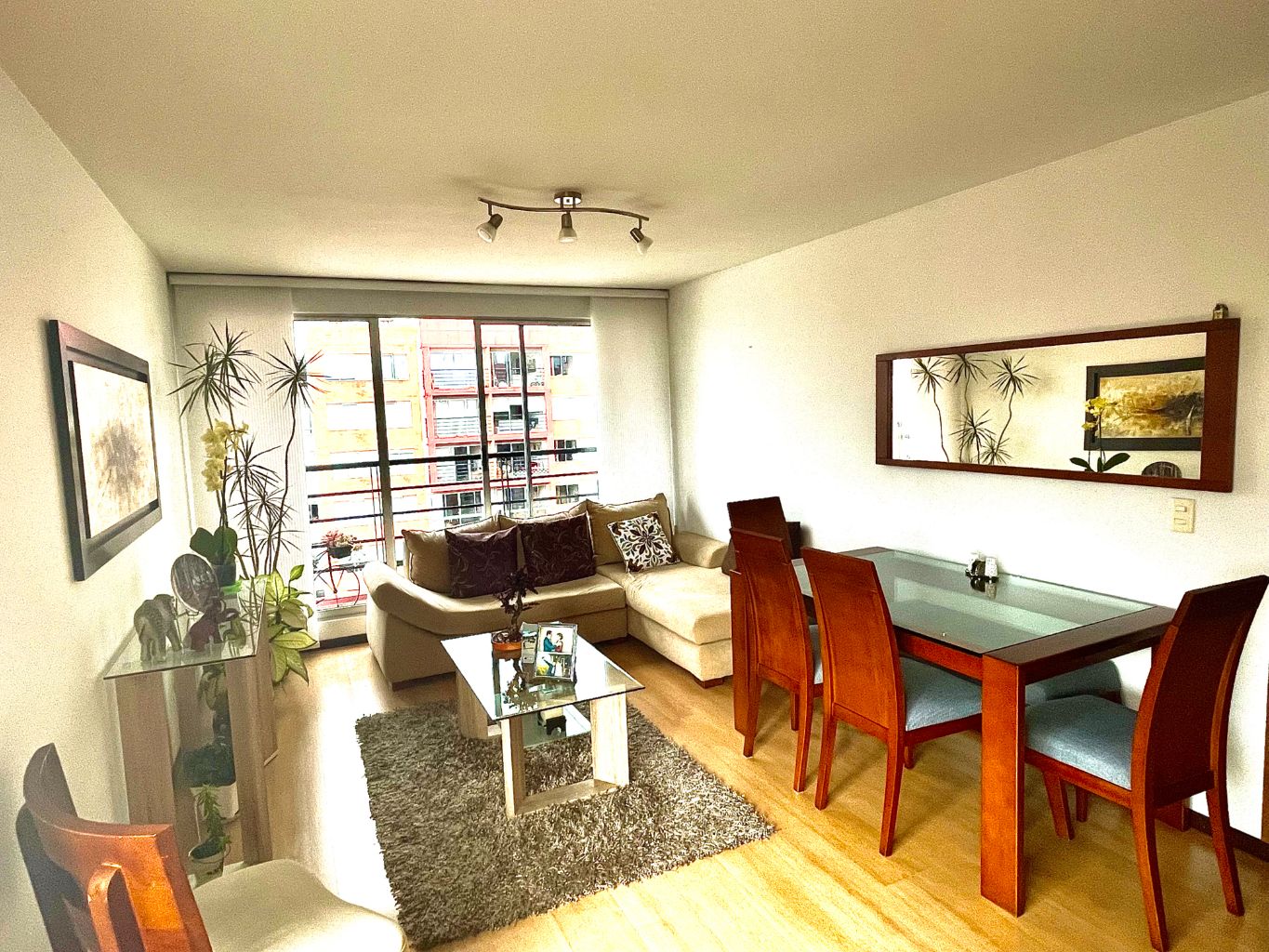 verinmuebles 1624 1092 Apartamento exterior iluminado