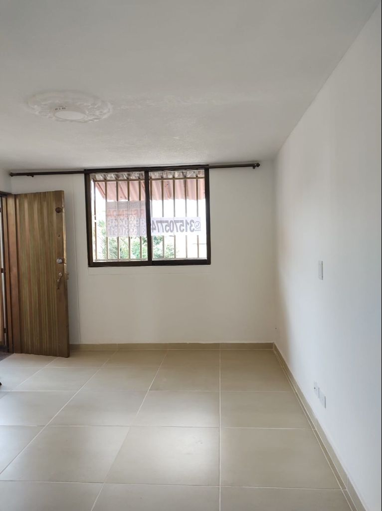 verinmuebles 1022 1099 ALQUILO EXCELENTE APARTAMENTO EN LOS ALCAZARES