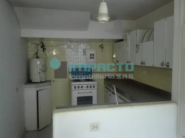 SE ARRIENCA CASA COMERCIAL EN SANTA GEMA PARA COD 11147 RR