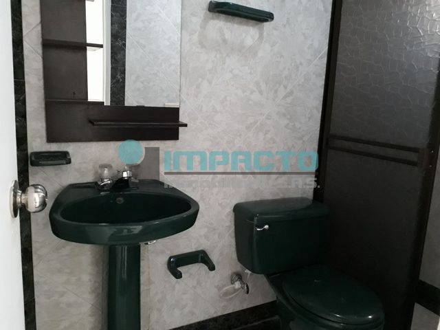 SE ARRIENDA CASA EN LA FLORESTA COD 11189