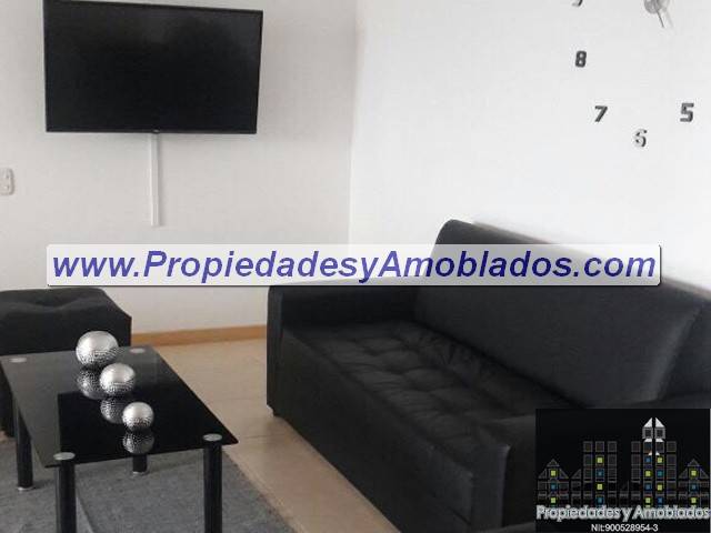 Renta de Apartamento Amoblado en el Poblado Cód. 10631-1