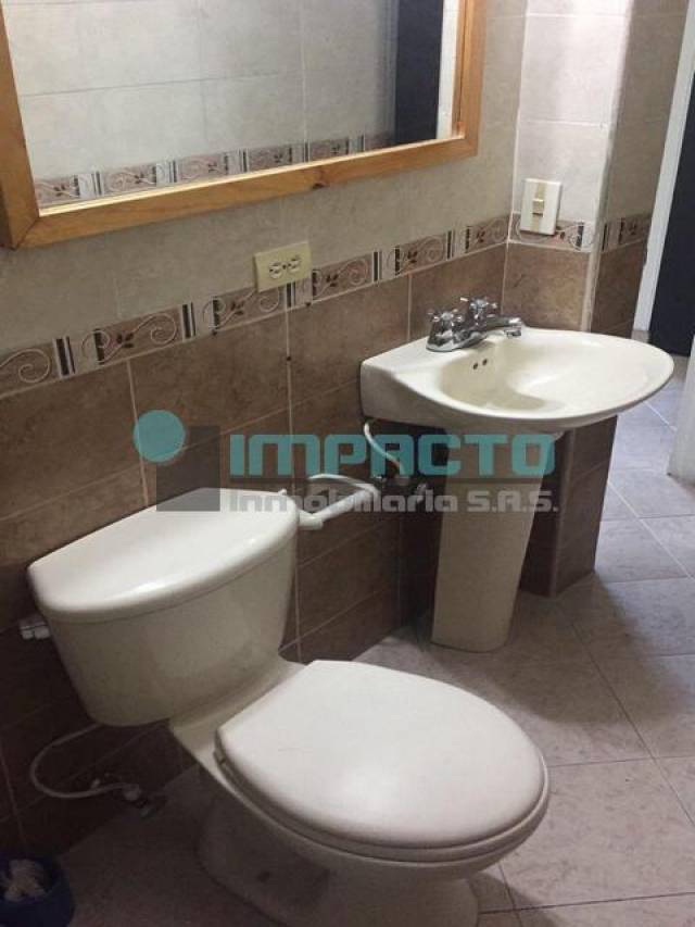 SE ARRIENDA APARTAMENTO AMOBLADO COD 20257