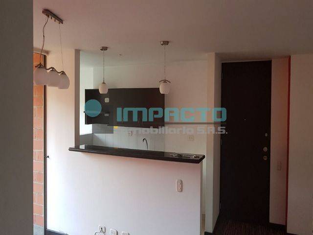 SE ARRIENDA APARTAMENTO EN LOMA DEL INDIO COD 11140 U