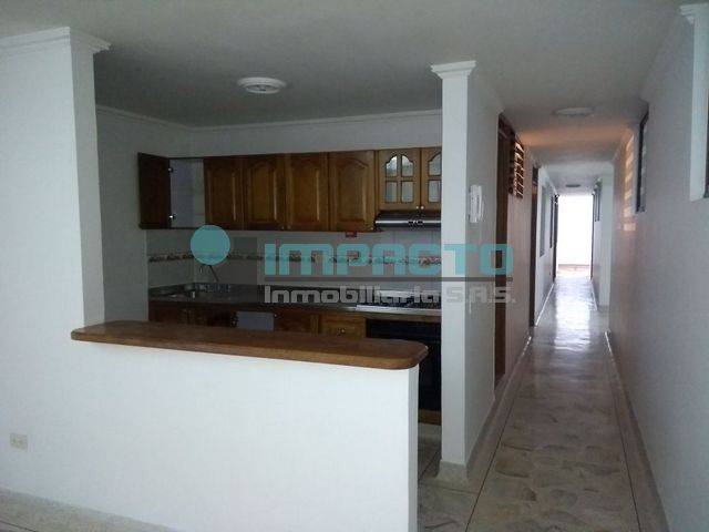 SE ARRIENDA APARTAMENTO EN LA CASTELLANA COD 11210 P