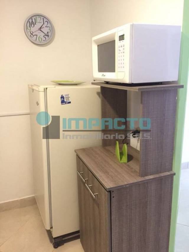 APARTAMENTO AMOBLADO EN LAURELES COD 20273