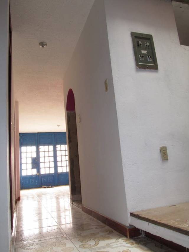 OPORTUNIDAD VENTA DE CASA GRANDE BIEN HUBICADA