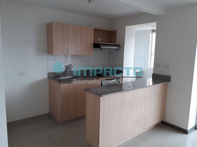 SE ARRIENDA APARTAMENTO EN LOS COLORES COD 11256 KK
