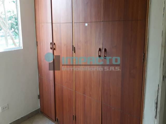 SE ARRIENDA APARTAMENTO EN LOS COLORES COD 11291 QW