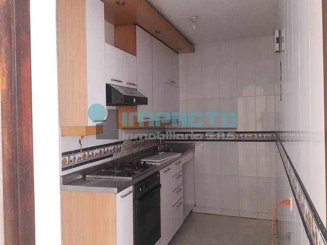 SE ARRIENDA CASA EN EL SECTOR DE LAURELES LA CASTELLANA COD 11337