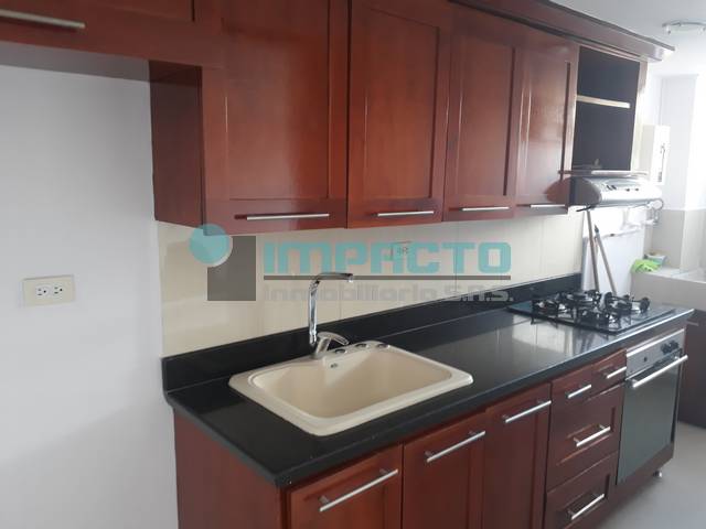 Se arrienda apartamento en el sector de los colores cód. 11489 GG