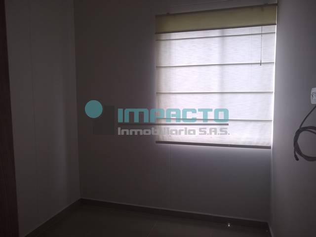 Se arrienda apartamento en el sector de los colores cód. 1599