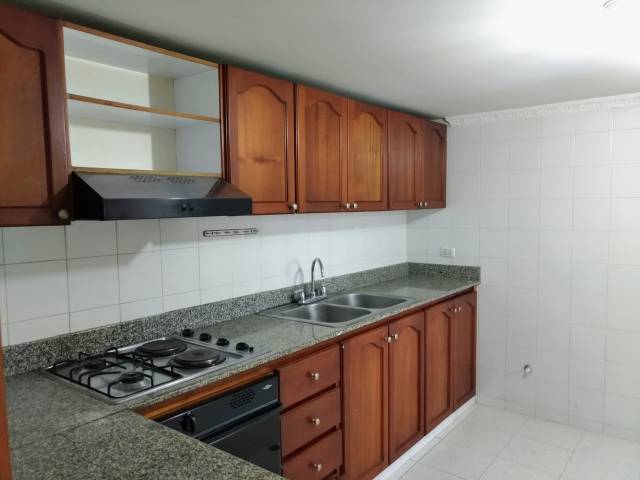 VENDO APARTAMENTO CIUDAD JARDIN