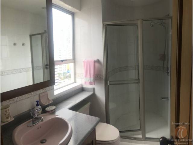 APARTAMENTO EN VENTA CON VISTA A LA BAHIA 3 ALCOBAS  CARTAGENA