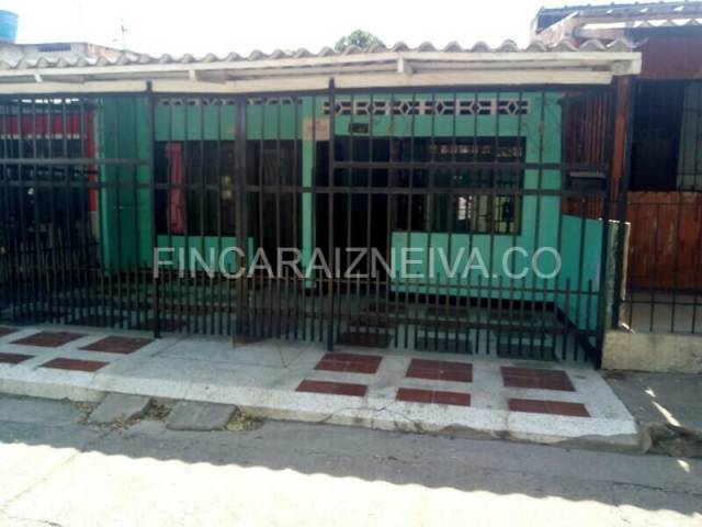 SE VENDE CASA BARRIO TUQUILA