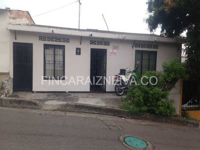 SE VENDE CASA BARRIO MONSERRATE