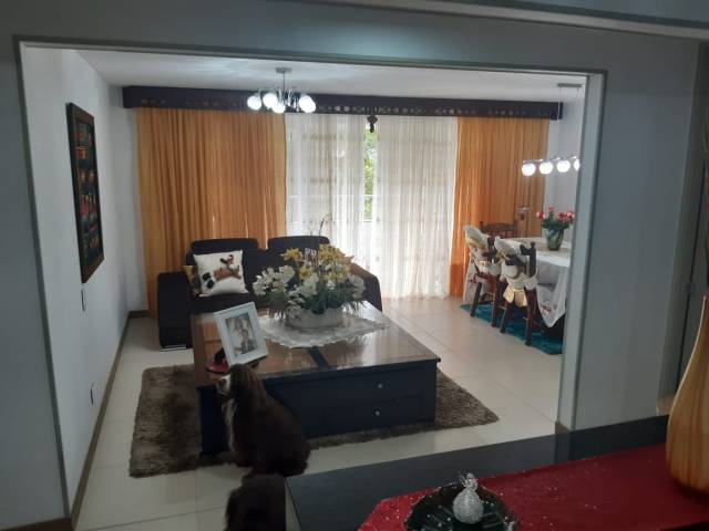 Venta de Moderno Apartamento en Pance