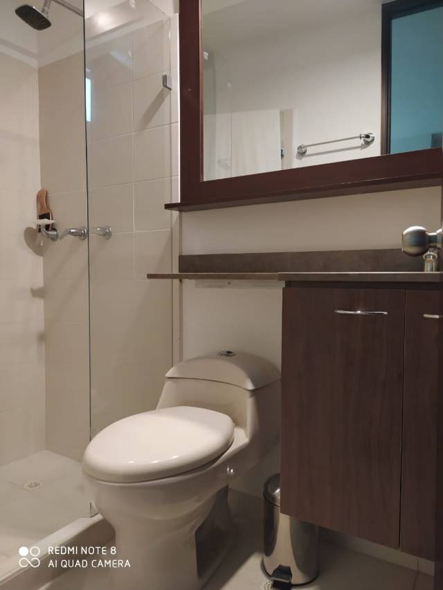 VENDO HERMOSO APARTAMENTO REMODELADO UNIDAD CERRADA