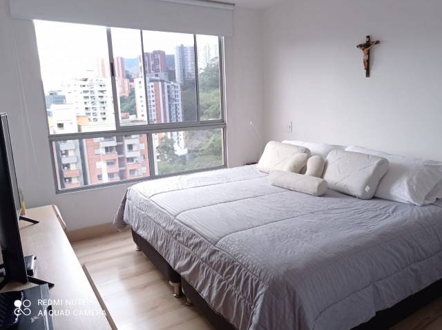 Venta de lindo Apartamento en Unidad Completa