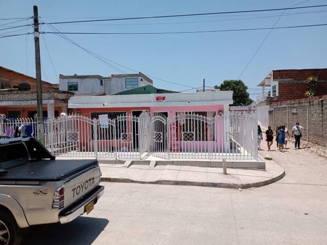 Casa en Barrio San Fernando esquinera bien ubicada