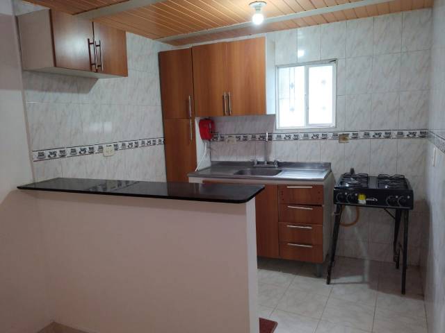 Arriendo hermoso y amplio apartamento.