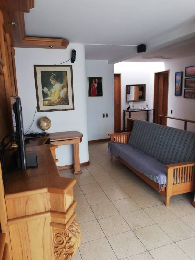 Venta de hermosa Casa en El Poblado, unidad cerrada