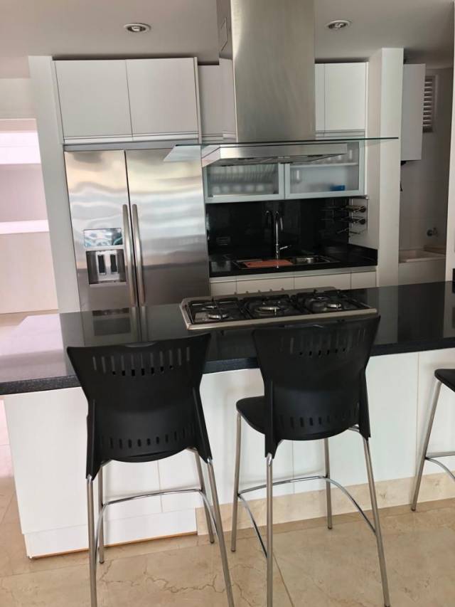 VENTA APARTAMENTO 2 ALCOBAS MORROS ULTRA CARTAGENA SALIDA DIRECTA AL MAR