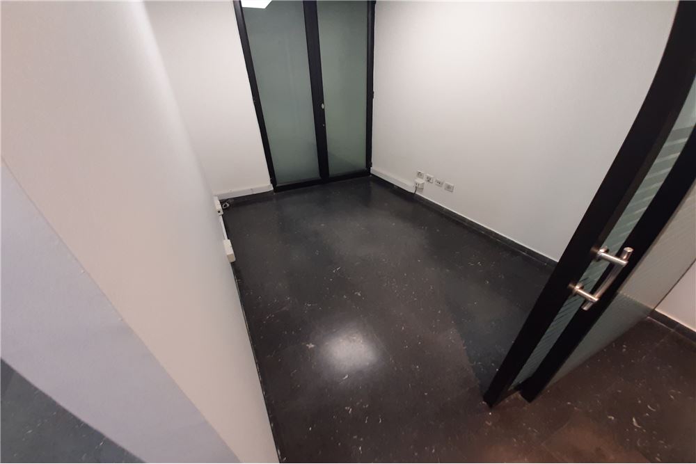 SE VENDE OFICINA EXTERIOR 128,5 m2 - CHICO' NORTE