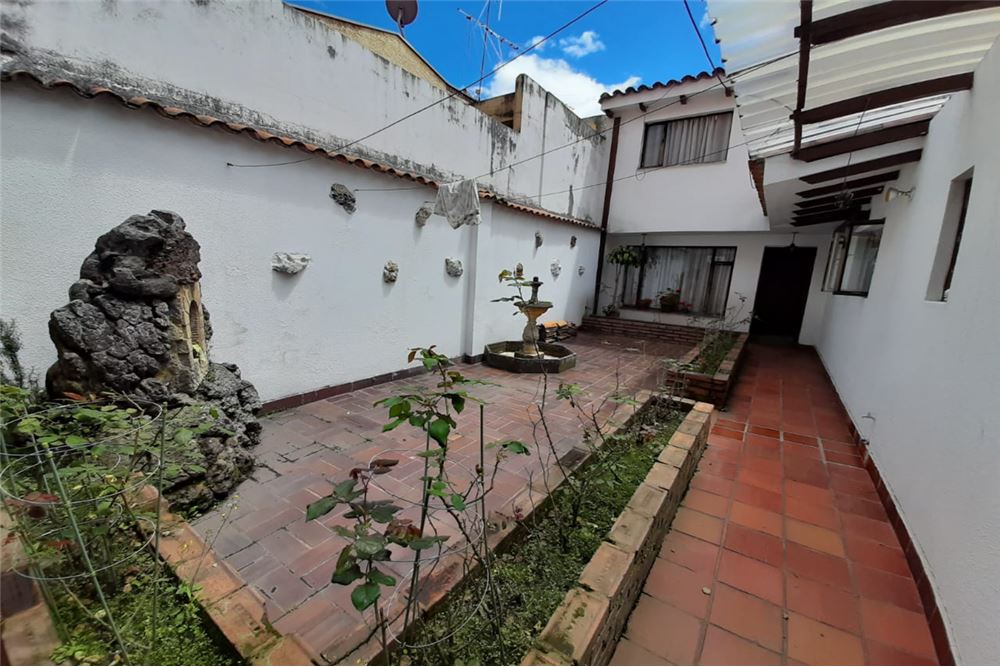 Vendo casa Santa Bárbara, amplia, buena ubicación