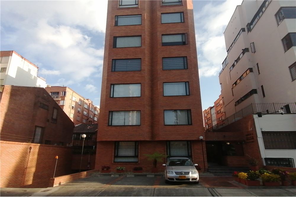 VENDO APARTAMENTO LA CALLEJA