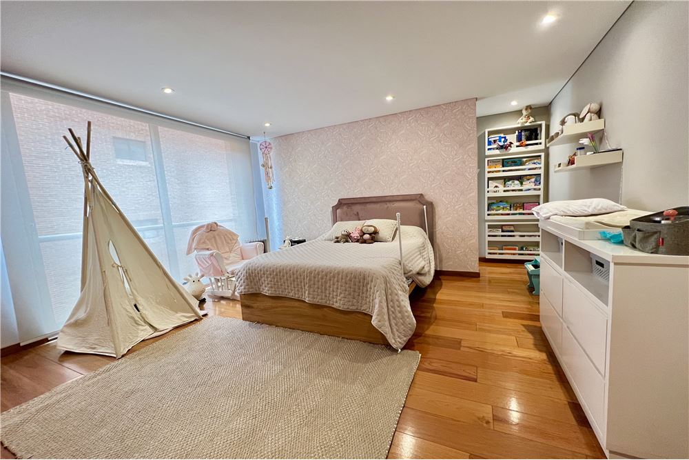 APARTAMENTO DE LUJO LA CABRERA 173 mts2 3 HAB