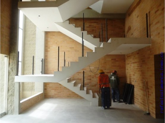 BODEGAS  MOSQUERA