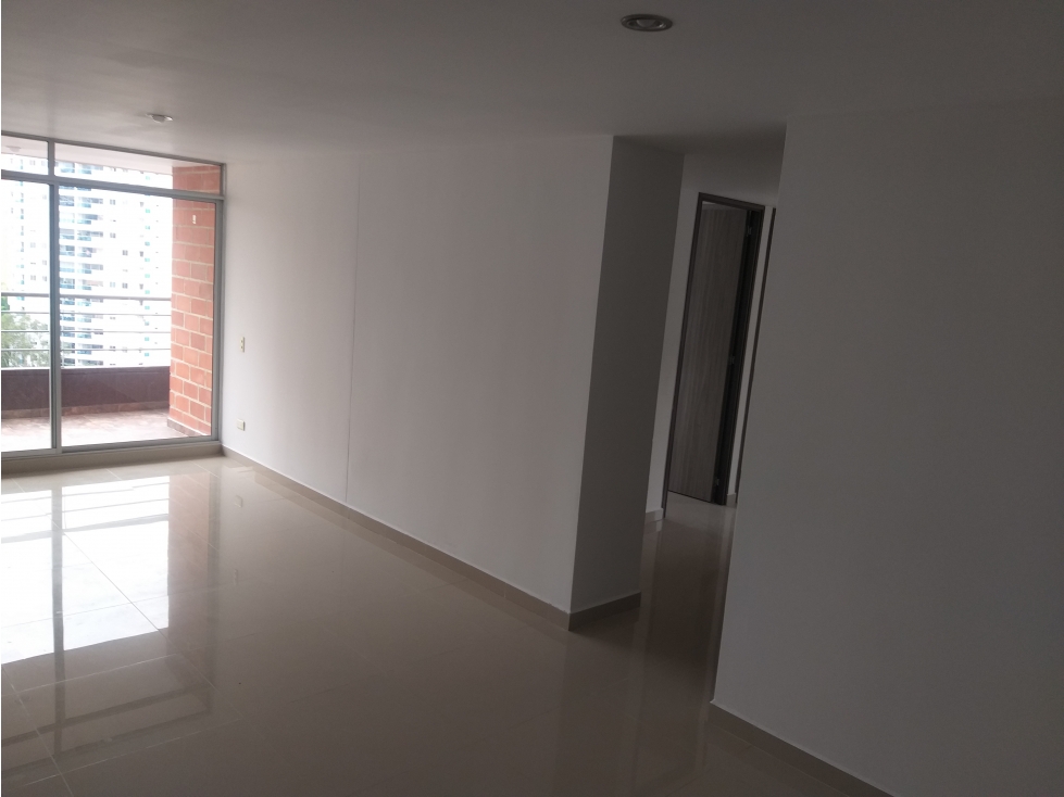 VENDO APARTAMENTO EN SABANETA - TRES ESQUINAS