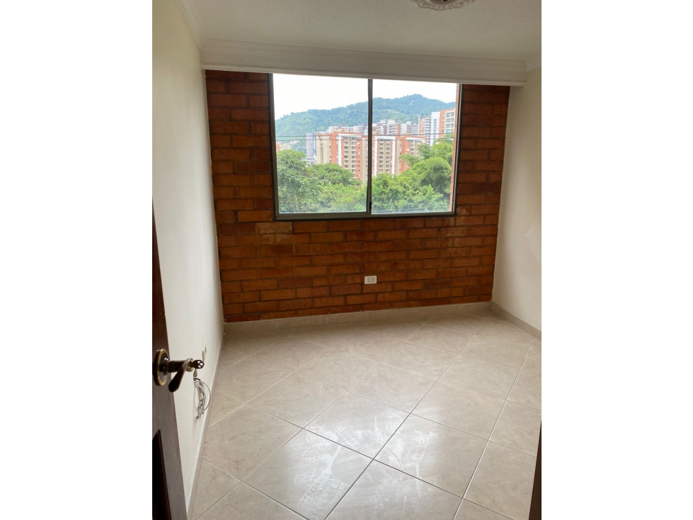 Apartamento para la venta en la Loma de los Bernal