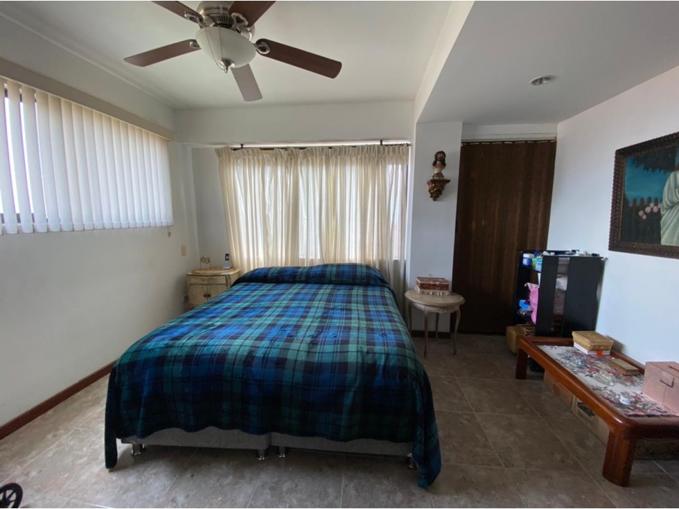 Venta Apartamento Loma de los Bernal Medellin