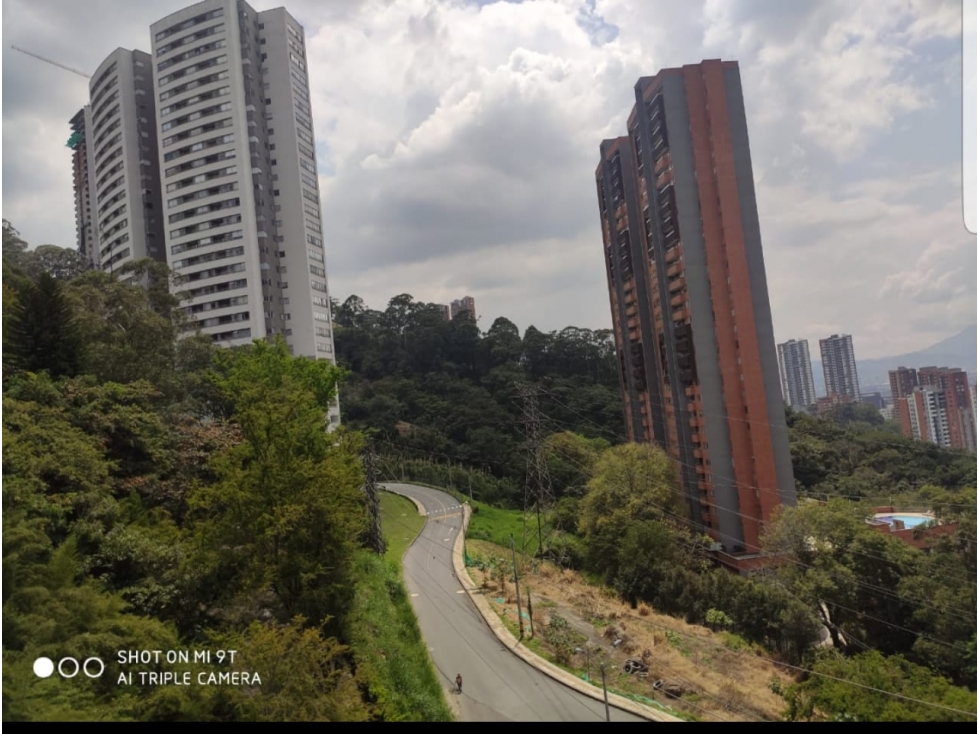 Venta Apartamento Loma Del Indio Medellín