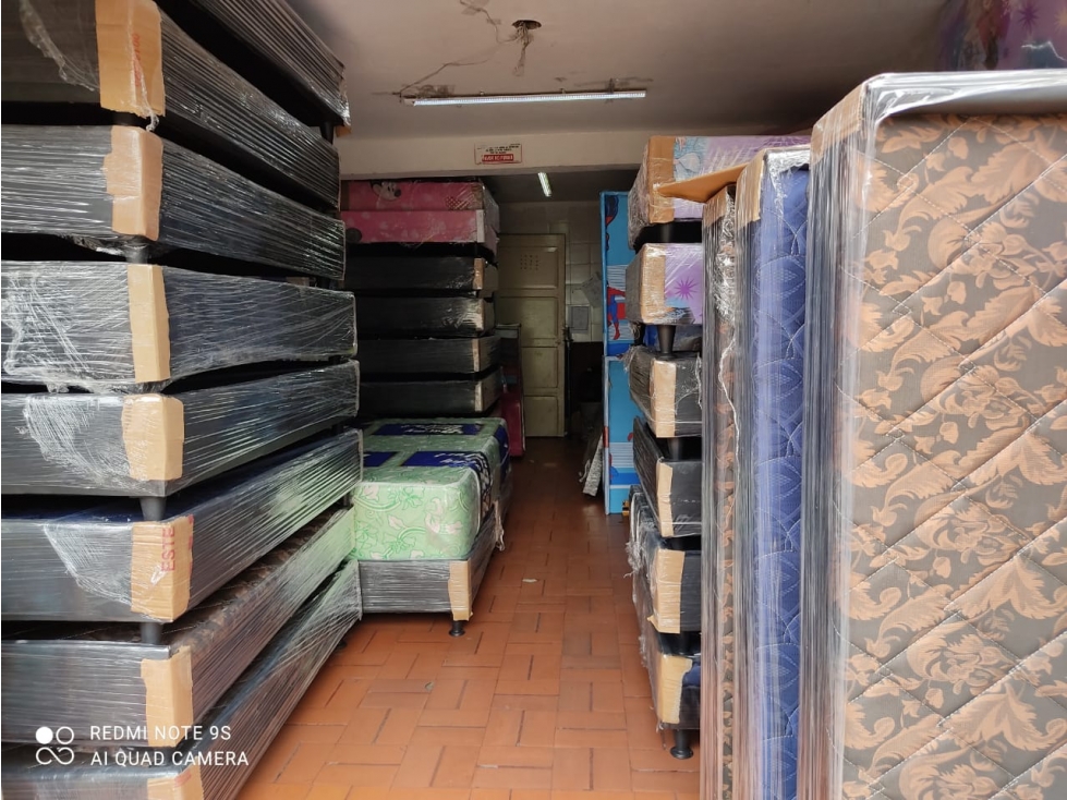VENTA DE CASA COMERCIAL BARRIO SAN CARLOS
