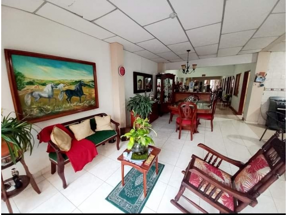 SE VENDE CASA GRANDE EN BIZERTA