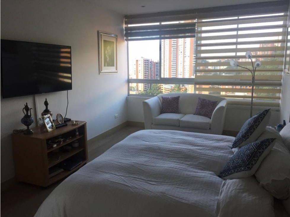 SE VENDE APARTAMENTO EN CASTROPOL MEDELLIN