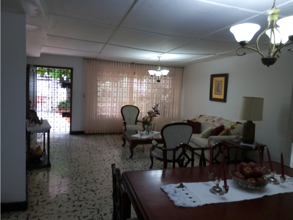 Vendo Casa barrio Los Nogales