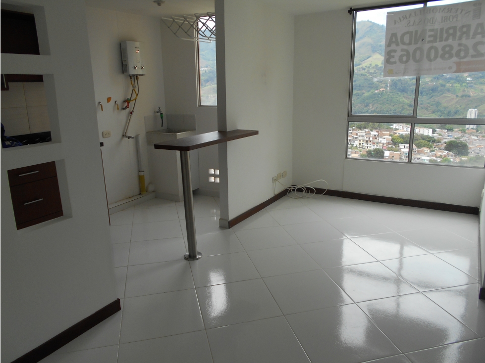 Apartamento en arriendo sector iglesia limonar