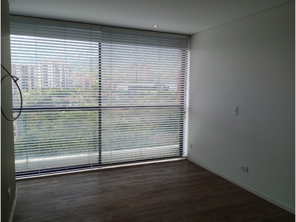 Apartamento en Arriendo en Medellin Sector Loma de las Brujas