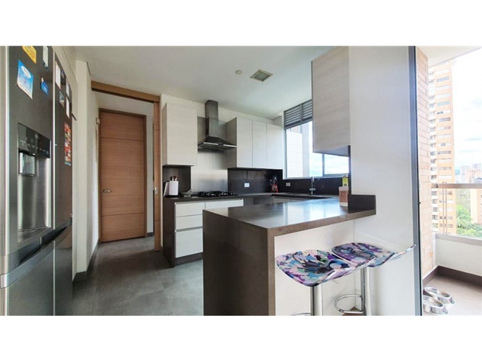 Apartamento en Arriendo Amoblado Poblado Sector La Florida
