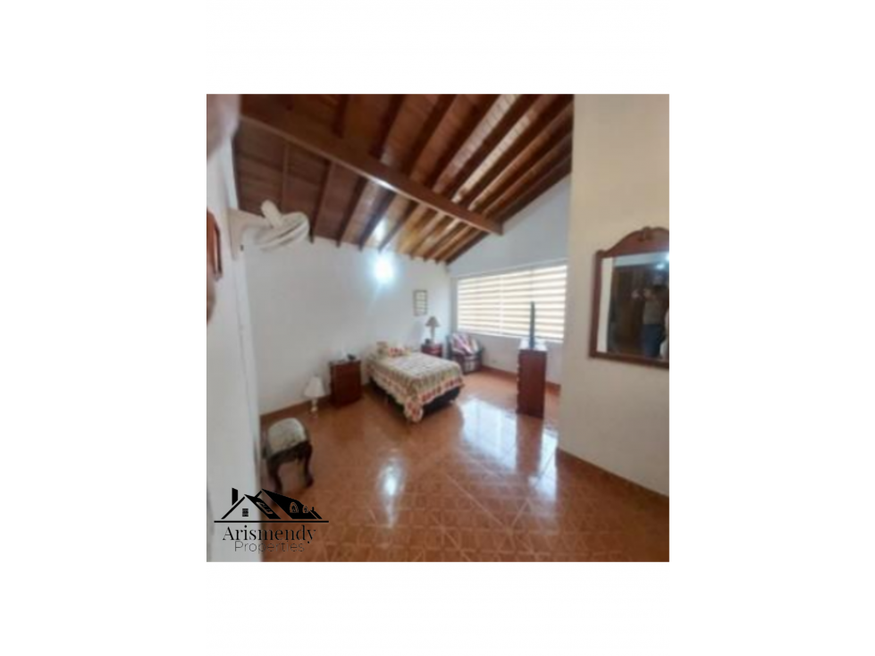 CASA EN MEDELLIN EL POBLADO, SECTOR SANTA MARÍA DE LOS ÁNGELES