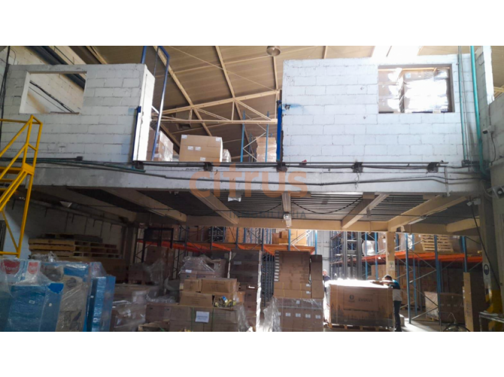 Bodega en Zona Industrial