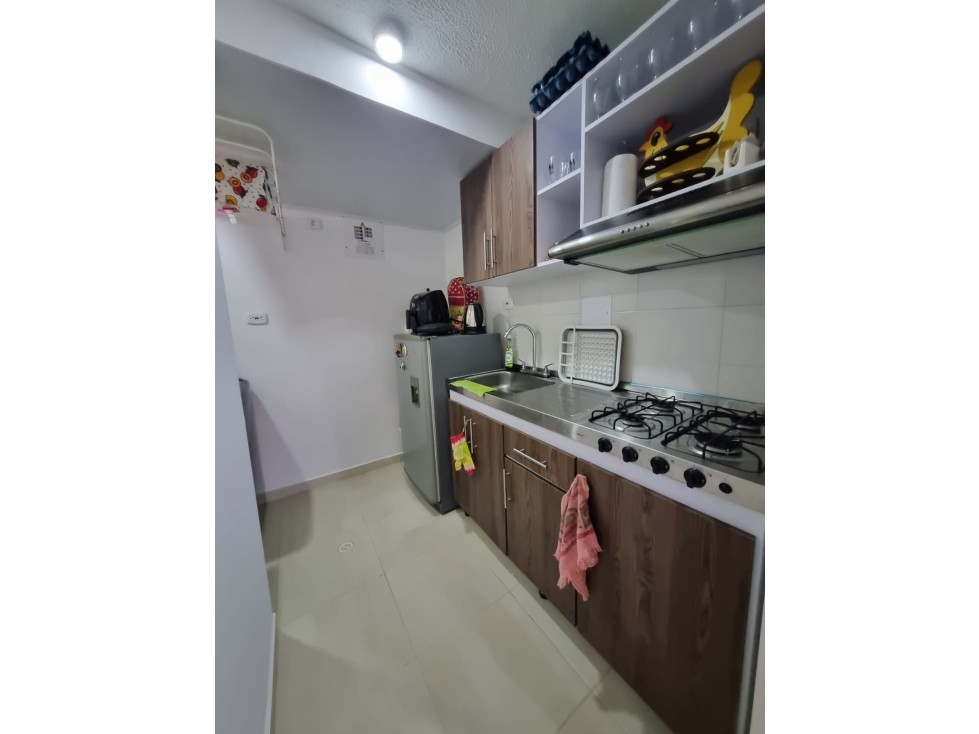 ESPLENDIDO APARTAMENTO EN VENTA CONDOMINIO MIRADOR DE GRANADA .MB