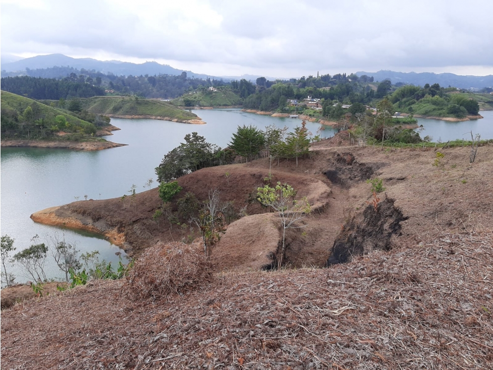 Venta de Península en El Peñol Antioquia