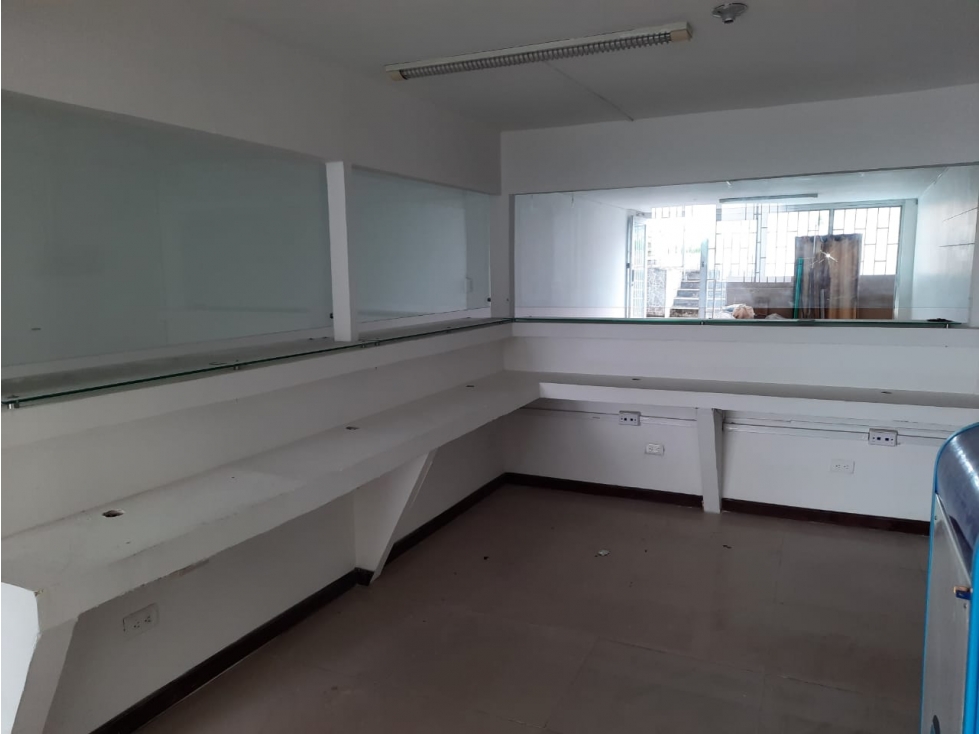 LOCAL EN ARRIENDO SECTOR AV SANTANDER