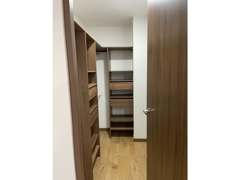 ARRIENDO APARTAMENTO ENVIGADO LOMA EL ESCOBERO